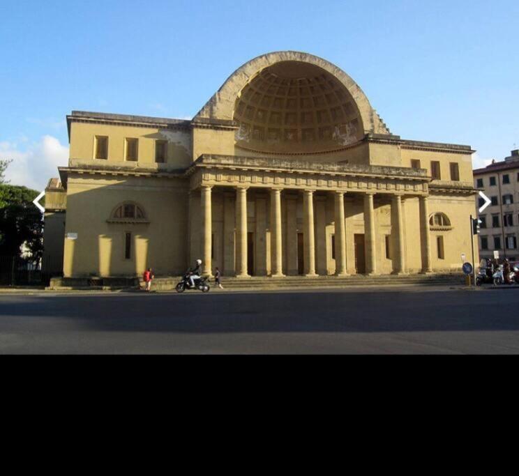 Centro Citta Con Le Comodita Livorno Exterior foto