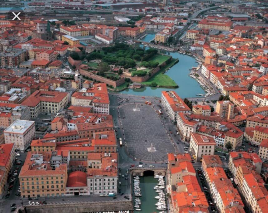 Centro Citta Con Le Comodita Livorno Exterior foto